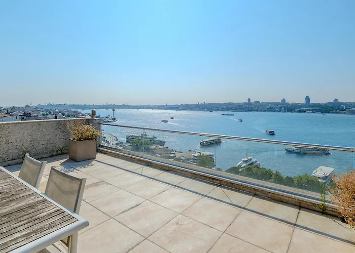 Duplex Flat W Panoramic Bosphorus View And Terrace Apartmán *